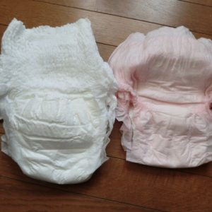 リリーフまるで下着カラーパンツ 写真画像 ピンク比較