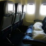 大人用おむつを飛行機移動に使うならコレ!尿漏れや下痢の長時間対策も紹介